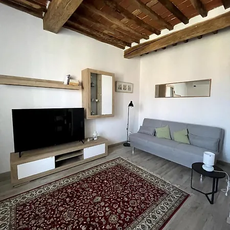 Serena, Comfort E Terrazza Privata Lucca
